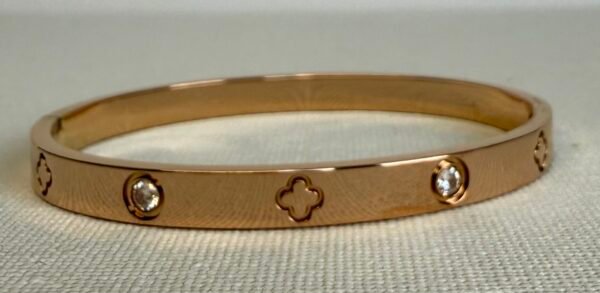 Rose Gold Clover & Stone Bangle