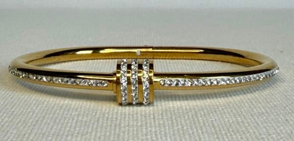 Gold Diamante Circle Bangle