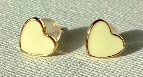 Small Cream Heart Studs
