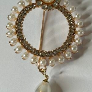 Brooch - Circular Pearl & Stone detail