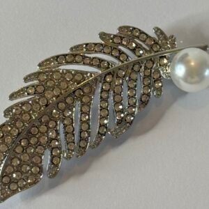 Brooch - Silver Plated leaf design with stone detail